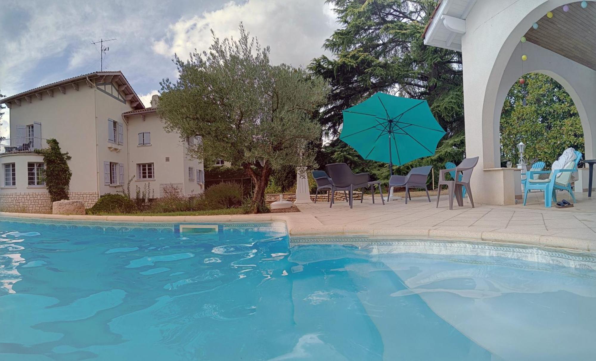 La Maison Basque Sainte-Livrade-sur-Lot Exteriér fotografie