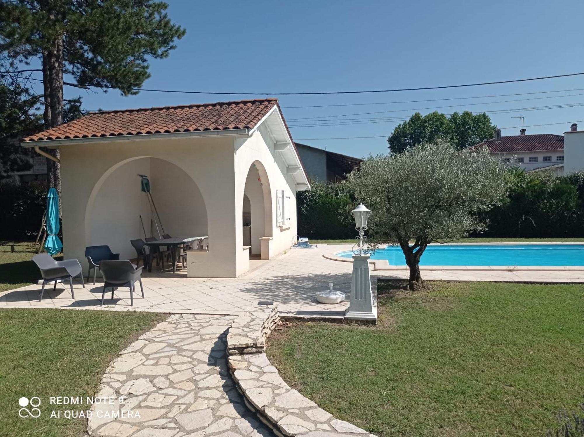 La Maison Basque Sainte-Livrade-sur-Lot Exteriér fotografie