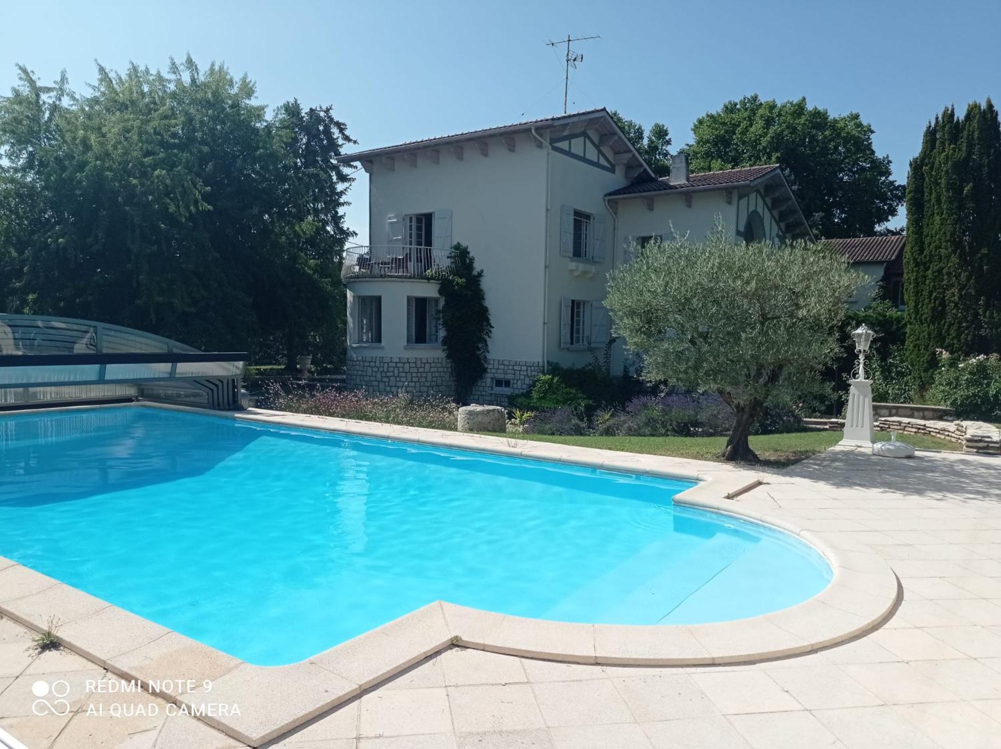 La Maison Basque Sainte-Livrade-sur-Lot Exteriér fotografie